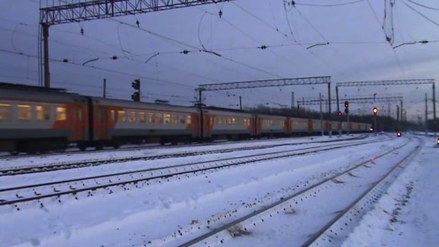 Электропоезд ЭР2Т-7186 станция Бекасово-1 смотреть онлайн