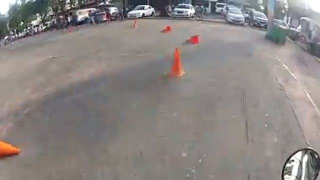 Kawasaki W175 SE '20 | Bite Test смотреть онлайн