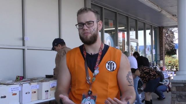 What is Halloween ComicFest? смотреть онлайн