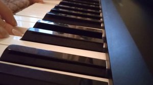 Под небом голубым. Игра на пианино, игра на синтезаторе.