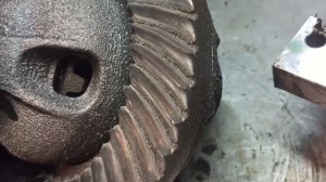 Suzuki Grand Vitara Гудит передний мост.