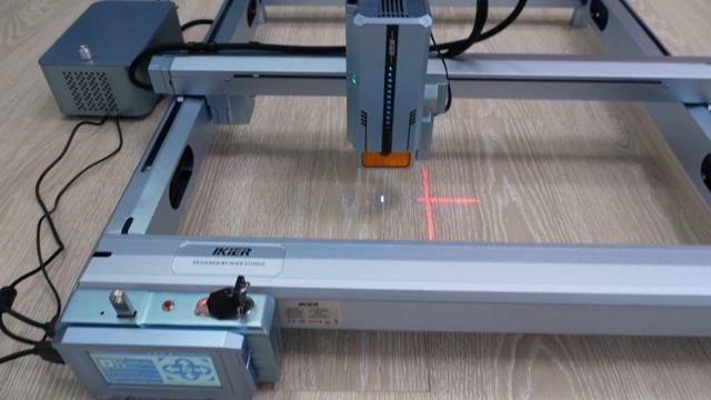?ДЕЛАЕМ ТАБУРЕТ ГРАВЕРОМ С АЛИ ЛАЗЕР НОВОГО ПОКОЛЕНИЯ IKIER K1 PRO MAX САМЫЙ МОЩНЫЙ 8LED LASER 48W смотреть онлайн