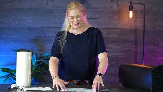 Reflective Adhesive Vinyl Mailbox Tutorial | Make It Monday смотреть онлайн