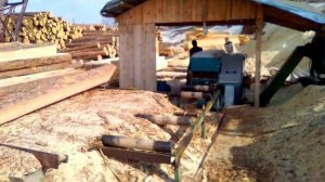 Многопильный станок пилит лафет на брус и доску - Производство пиломатериала - многопил