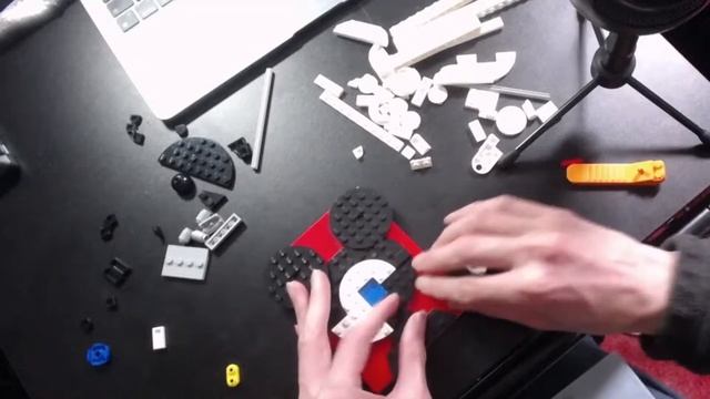 LEGO Brick Sketches 40456 Mickey Mouse - Live Stream Build смотреть онлайн