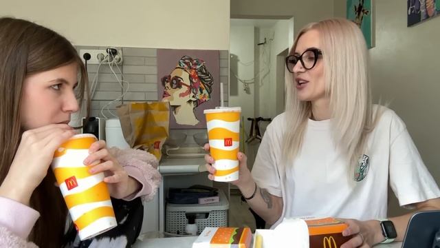 Кире сняли брекеты. Уехали на шоппинг. У нас праздник. смотреть онлайн