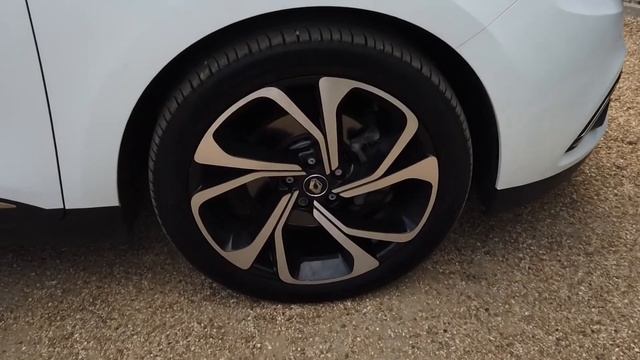 Renault Grand Scenic DCi Signature offered by Norman Motors, Dorset смотреть онлайн