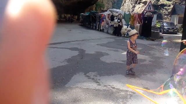 Чегемские водопады. Кабардино-Балкария. смотреть онлайн