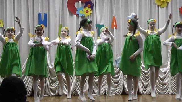 Танец Барыня. Луганск, школа №20, 3-Б кл. 7.03.2017г. смотреть онлайн