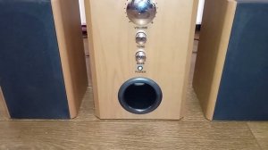 Видео сравнение компьютерных колонок 2.1 Dialog w-3000 и Sven sps-820