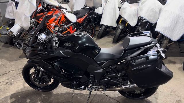 Kawasaki ninja 1000 фирма FreshmotoPRO смотреть онлайн