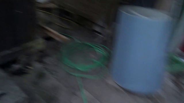 закупились на 300 евриков,расхламляем дачю.Встречаем гостей.Шашлык. смотреть онлайн