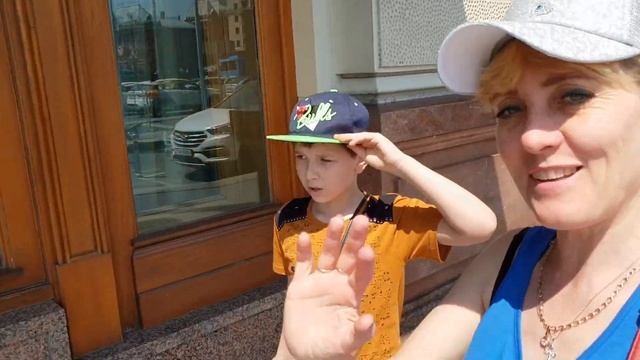 Метро Москва / идем на Красную Площадь смотреть онлайн