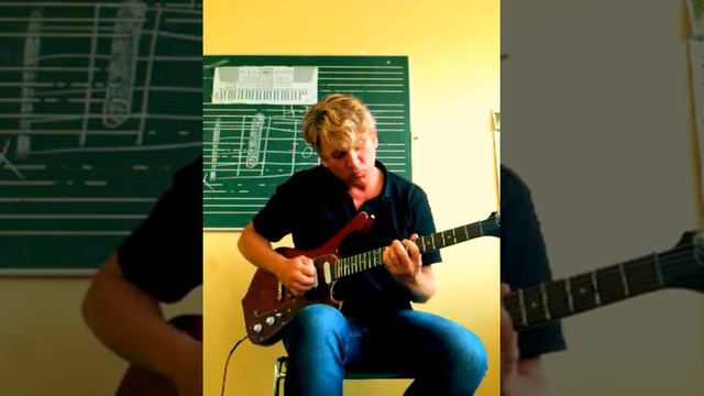 Ibanez Fireman FRM 100- Paul Gilbert ( Mr. Big) - Stefan Laak смотреть онлайн