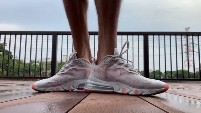 Nike Air Max 270 React Crimson/Flash White Sole Stomp смотреть онлайн