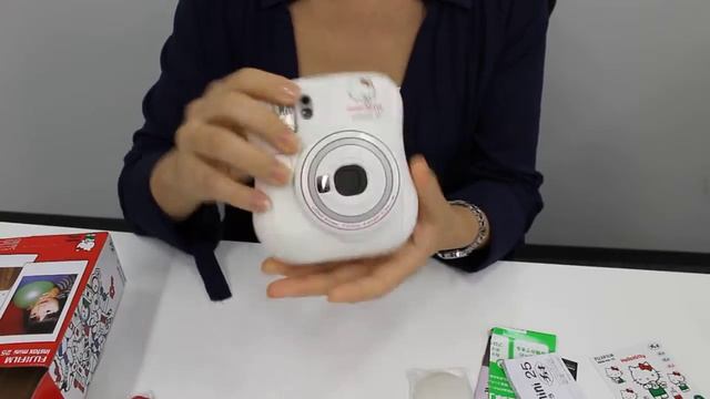 FUJIFILM Hello Kitty Cheki [Instant Camera] Reviews of JAPAN смотреть онлайн