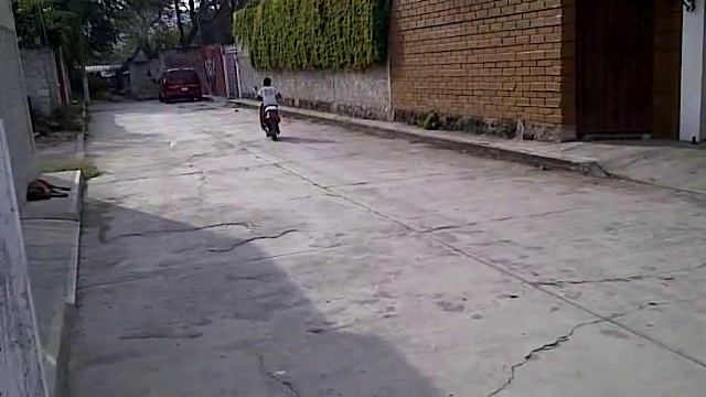 Angel en Yamaha Mint 50cc смотреть онлайн