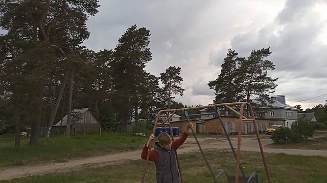Сделали солнышко на качелях жостка смотреть онлайн