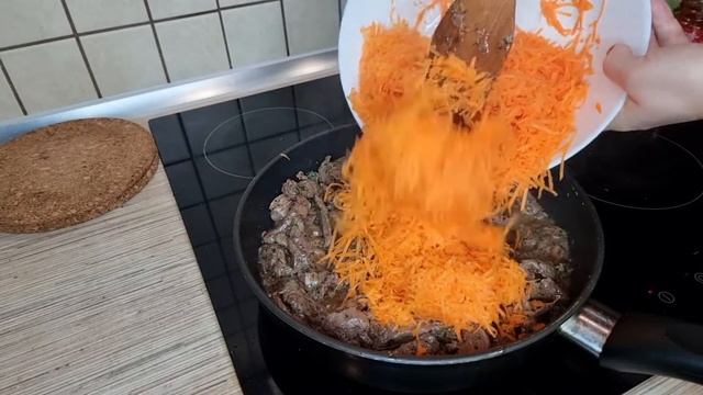 Плов в сковороде. По-быстрому на всю семью. Готовить очень просто. Вкусные рецепты дома. смотреть онлайн