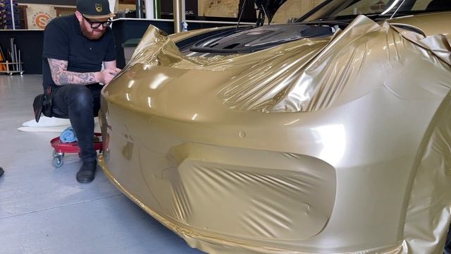 Carwrapping Porsche Panamera in ORACAL Gloss Brass смотреть онлайн