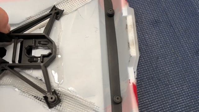 Xmaxx Body Repair with E6000 and Drywall Mesh Tape смотреть онлайн