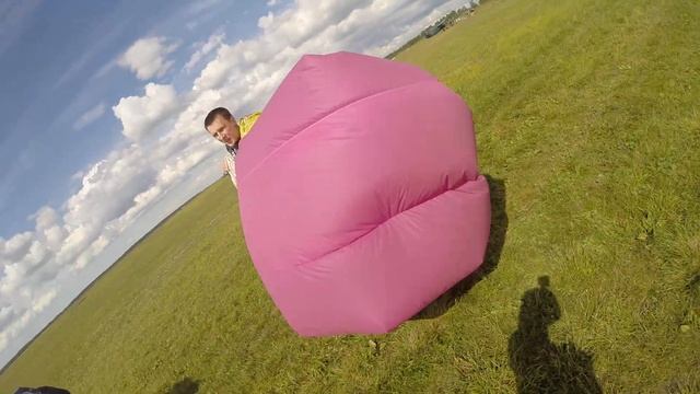 Стас тащит парашют смотреть онлайн