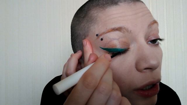 Косметика с AliExpress | UCANBE - SPOTLIGHT (тени) | Ядрёная подводка и блеск для губ. смотреть онлайн