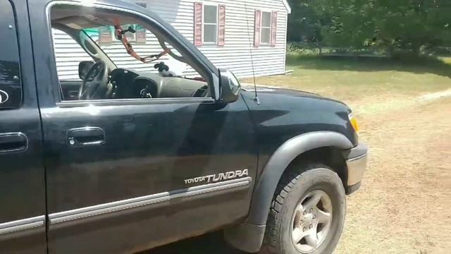 Vlog #6 Taylor's new 2001 Toyota Tundra