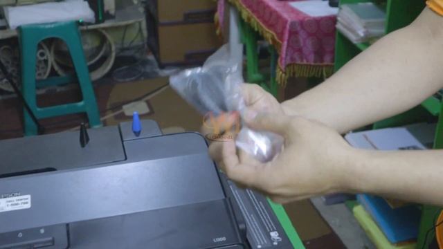 PROSES Pengisian tinta ART PAPER dan installasi driver Printer EPSON L1300 A3 смотреть онлайн
