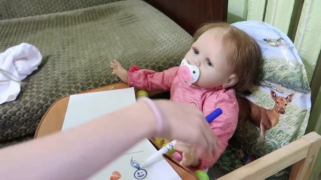 VLOG С Реборном. Переодеваю и играю с Лолой и Лили. Утро с реборном смотреть онлайн