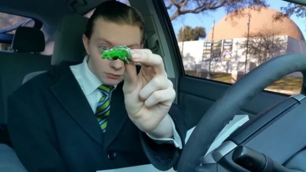 Krispy Kreme St. Patrick's Day Green Original Glazed Doughnut - Review