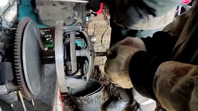 снятие ведущего вариатора снегохода тайга варяг 550 смотреть онлайн