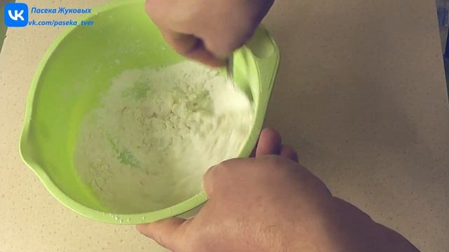 Канди для пчел | чем кормить пчел зимой #пчеловодство, #пчелы смотреть онлайн