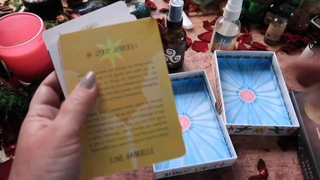 ✨3 cute (hug style) oracle decks mini haul смотреть онлайн