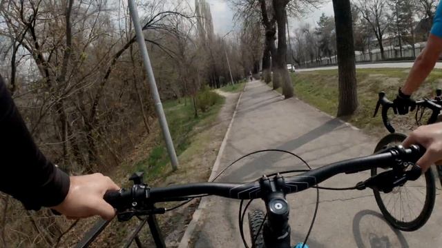 Ностальгический VLOG из Алматы. Роща Баума и Медеу. Оставил на гарантийный ремонт Giant Trance. смотреть онлайн