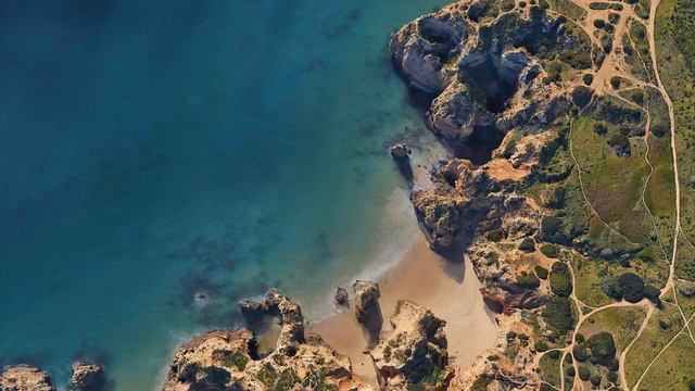 Desktop Live Wallpaper Calming Coastline (Lagos) 4K смотреть онлайн