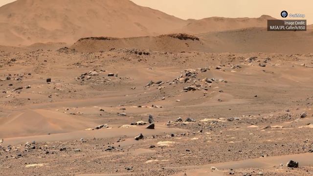 Марсоход Perseverance производит обзор местности: видит марсианский вертолет и пыльный вихрь смотреть онлайн