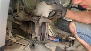 Замена передних тормозных колодок гольф 4