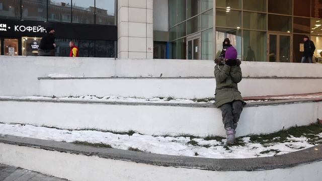 Ребенок потерялся в городе смотреть онлайн
