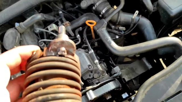 КАК ЗАМЕНИТЬ НАТЯЖНОЙ РОЛИК ПАССАТ Б5 смотреть онлайн