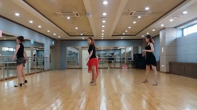 Lady in Red - Line Dance смотреть онлайн