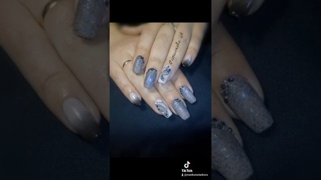 Дизайн маникюра 16 мая 2021 г.