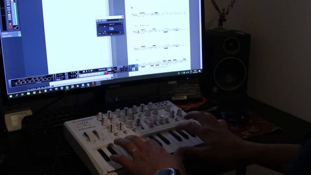 Chaka Khan - Ain't Nobody Arturia MicroBrute cover смотреть онлайн