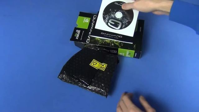 Gainward GeForce GT720 (4260183363316) - распаковка (unboxing) смотреть онлайн