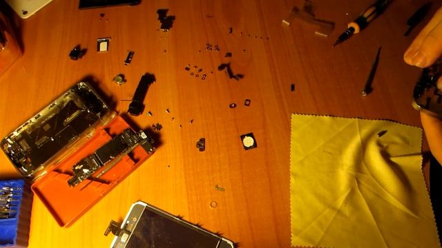 Замена экрана и средней части iPhone 4s (iPhone за копейки) Часть 6 смотреть онлайн