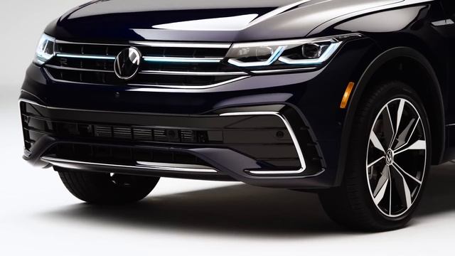 Mitsubishi Outlander VS Volkswagen Tiguan comparison смотреть онлайн