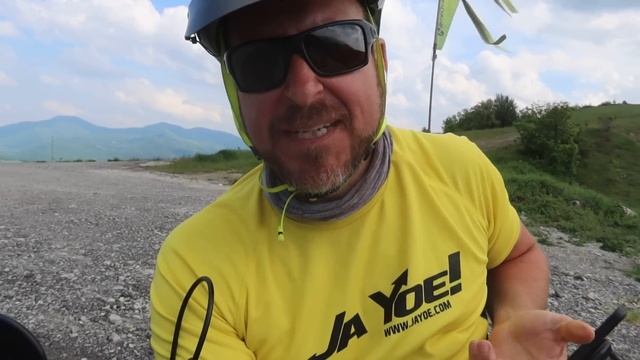 Hill Climbing the Italian Countryside with a Recumbent Trike смотреть онлайн