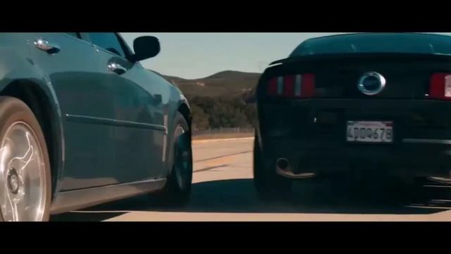 Райан Гослинг едет под "ЙОУ, ДЭМН!" смотреть онлайн