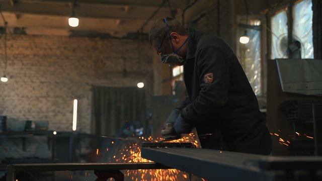 Вертикальный Дизайн-Радиатор смотреть онлайн