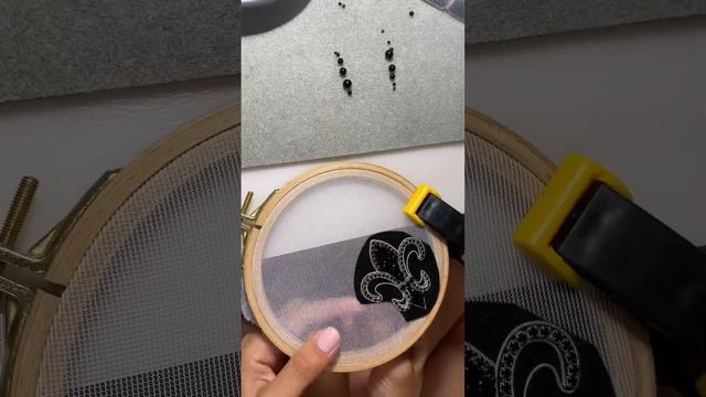 Брошь ⚜️ геральдическая лилия ⚜️ смотреть онлайн